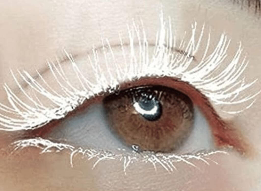 one eye with LASHES with white mascara